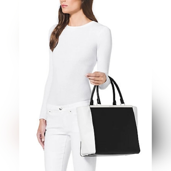 MICHAEL KORS Lana Medium Leather Tote  BLACK OPTIC WHITE  Bag - Picture 1 of 6